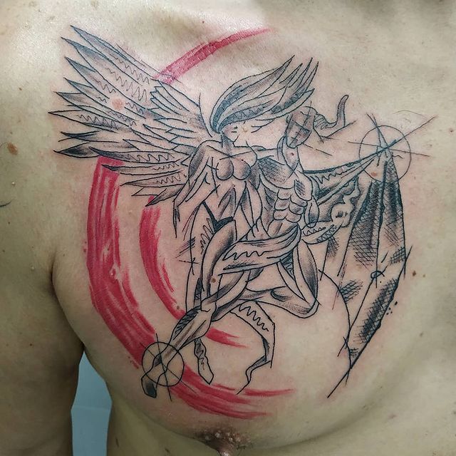 Tatuaje lineal y rojo de ángel y demonio, en el pectoral